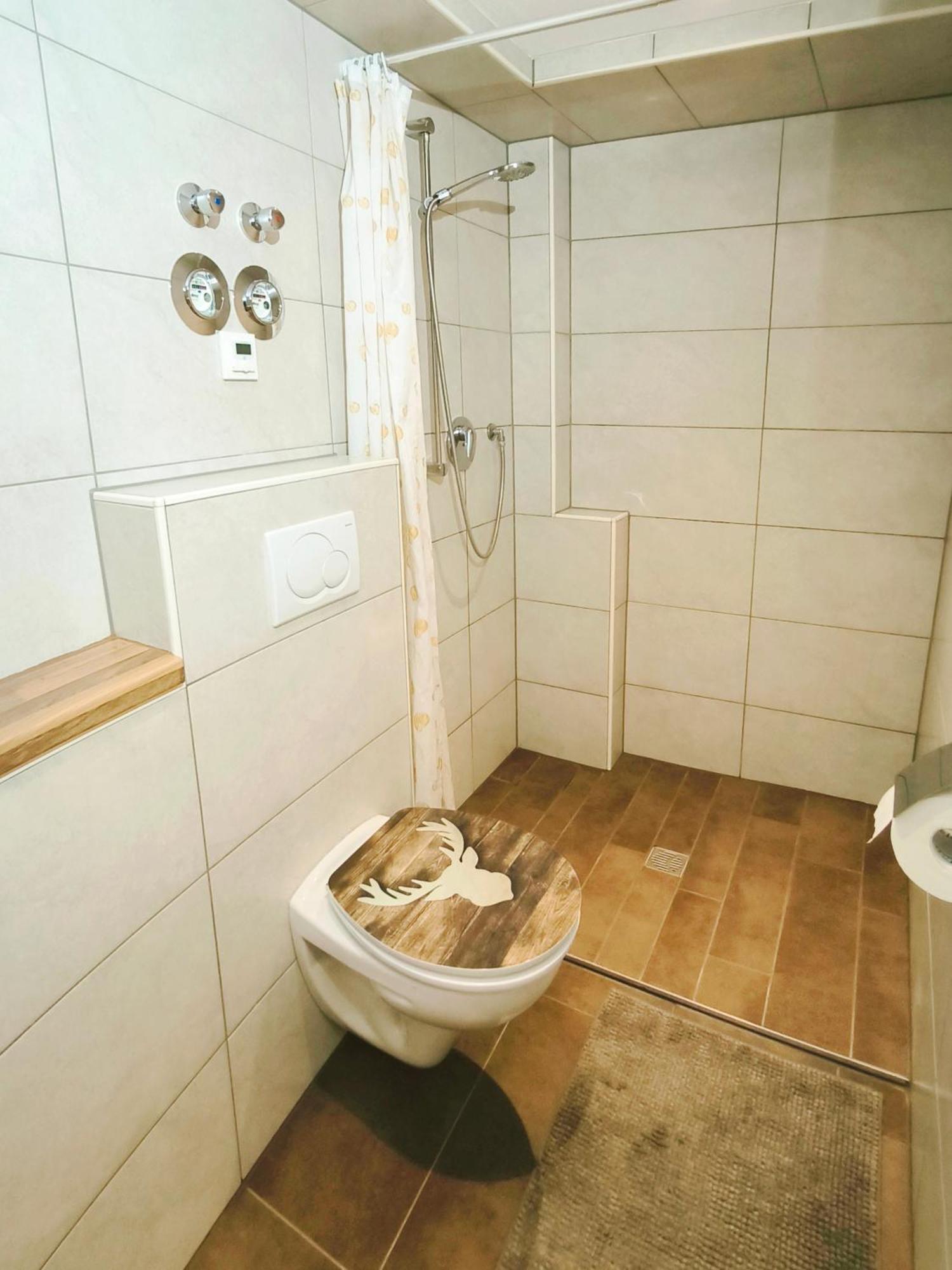 Ferienwohnung Zwischen Weinheim Und Hemsbach Exterior foto